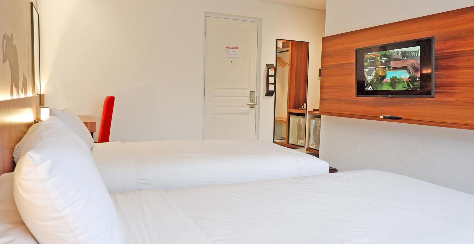 Front One Resort Magelang Exterior foto